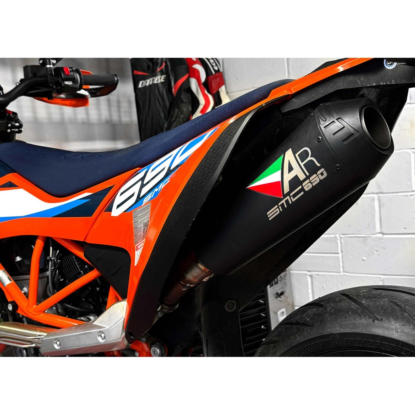 AUSTIN RACING SISTEMA DE ESCAPE DE COMPETICIÓN SLIP-ON KTM 690 SMC R 2019-25