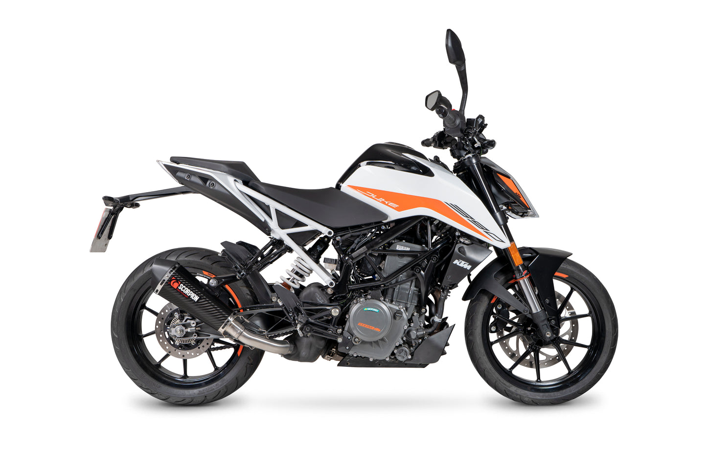 SCORPION SERKET TAPER SLIP-ON KTM DUKE 390 21'- 23' CARBON FIBER
