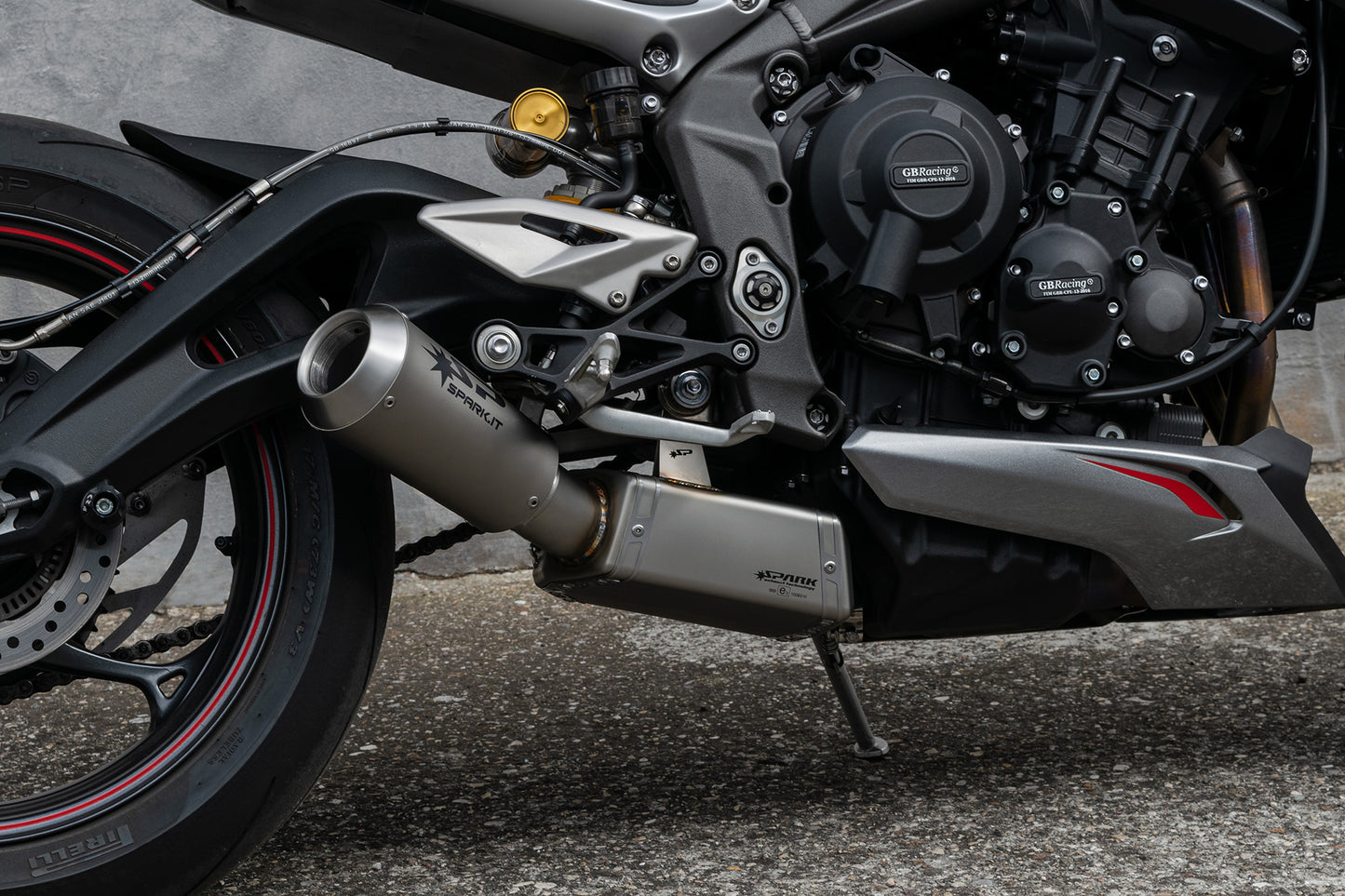 SPARK SILENCIADOR MOTO GP HOMOLOGADO TRIUMPH STREET TRIPLE 765 2020-22